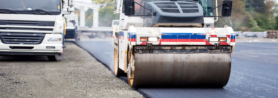 Lavori di asfaltatura 650 viabilità via cantiere asfalto fotolia 94657747